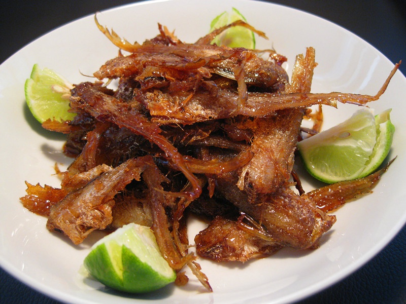 烤箱 烤仔鱼 felicia做的烤仔鱼 赞 小鱼,葱,姜,老抽,生抽,白糖,料酒