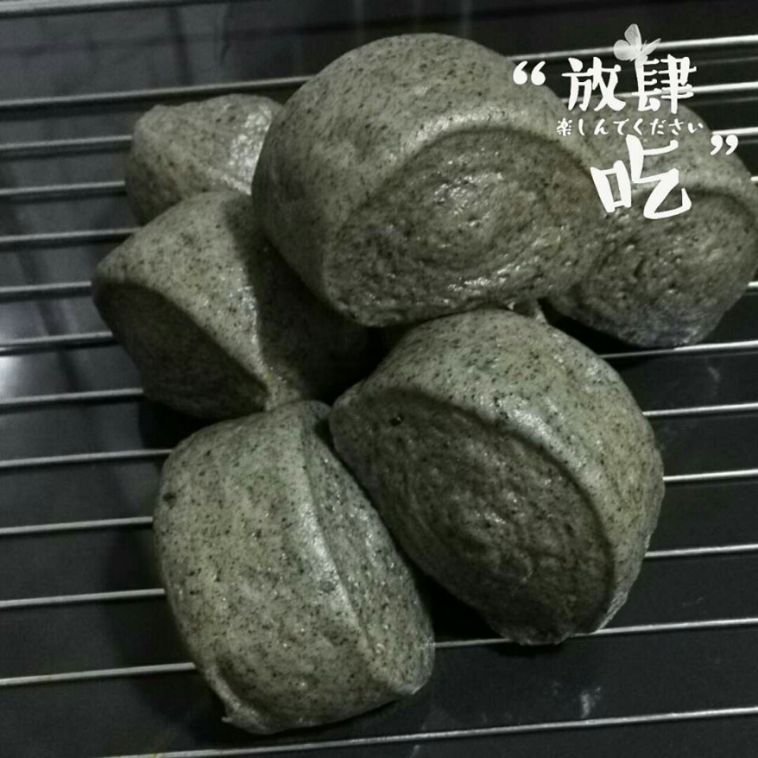 奶香黑芝麻刀切馒头