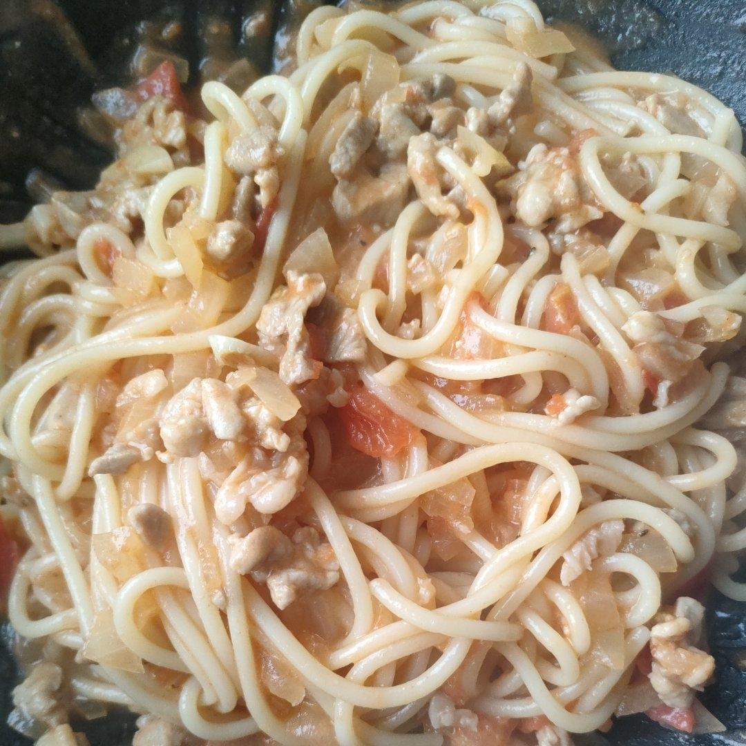 番茄肉酱意面