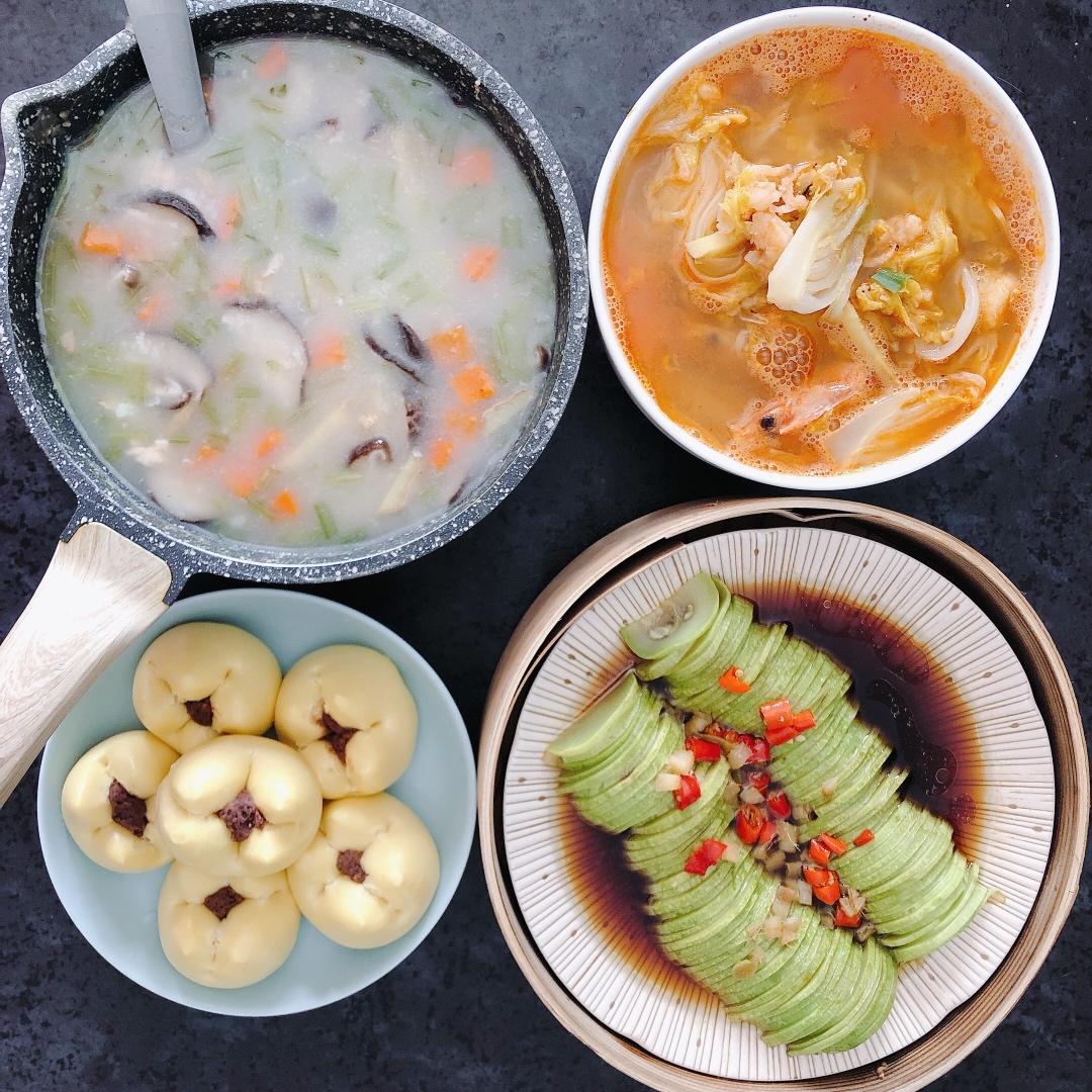 香菇鸡肉蔬菜粥