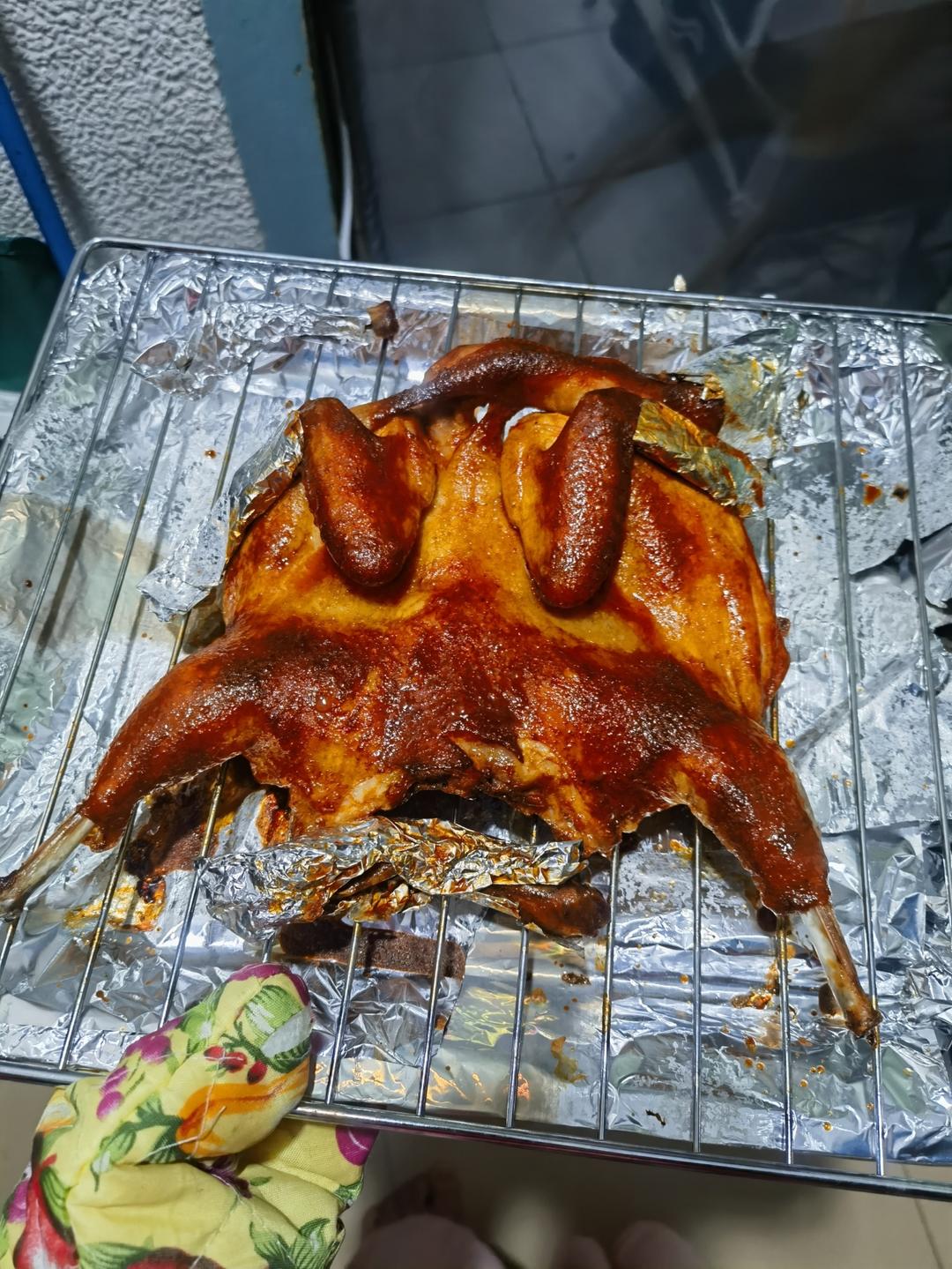 鲜嫩多汁，外酥里嫩的秘制奥尔良烤鸡