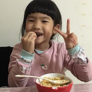 虾仁五彩番茄炒饭~小孩的最爱(配紫菜)的做法 步骤11