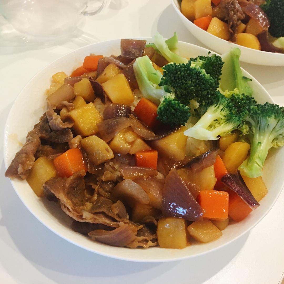 好吃到舔碗底的土豆肥牛拌饭