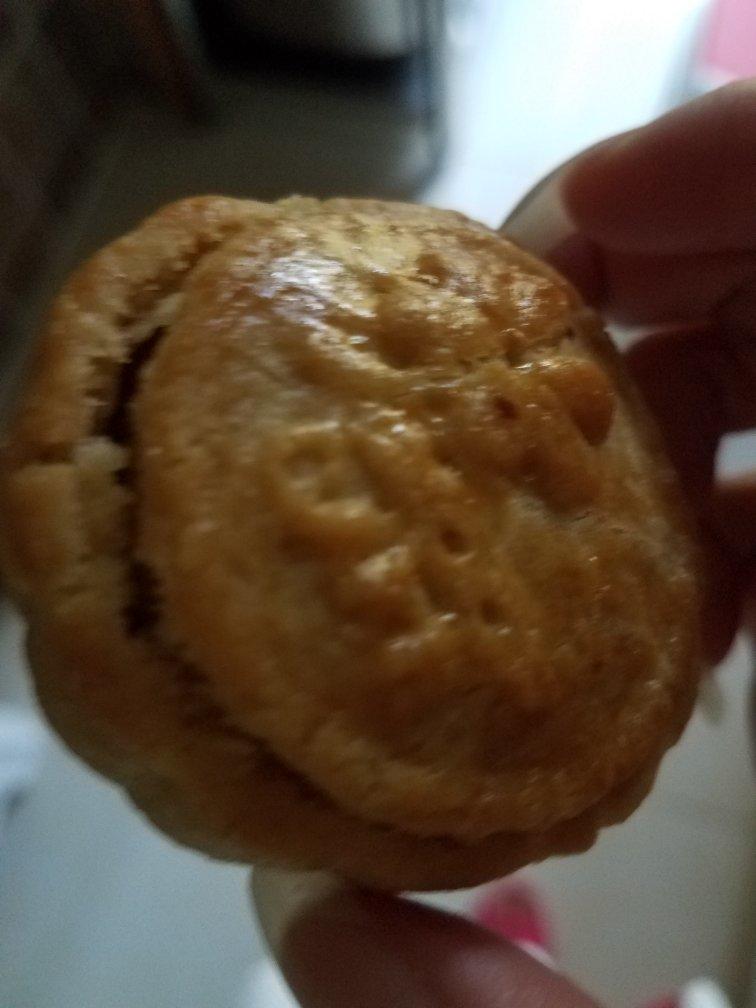 广式莲蓉（豆沙）蛋黄月饼（超详细步骤）