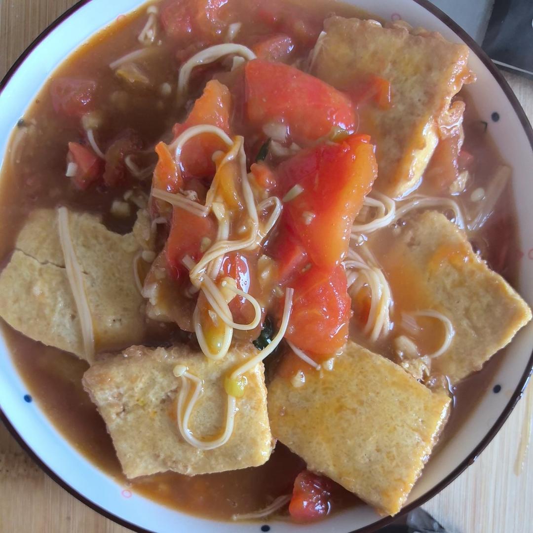 减脂餐—番茄金针菇焖豆腐