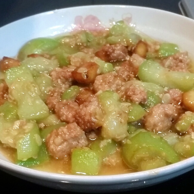 丝瓜酿肉丸