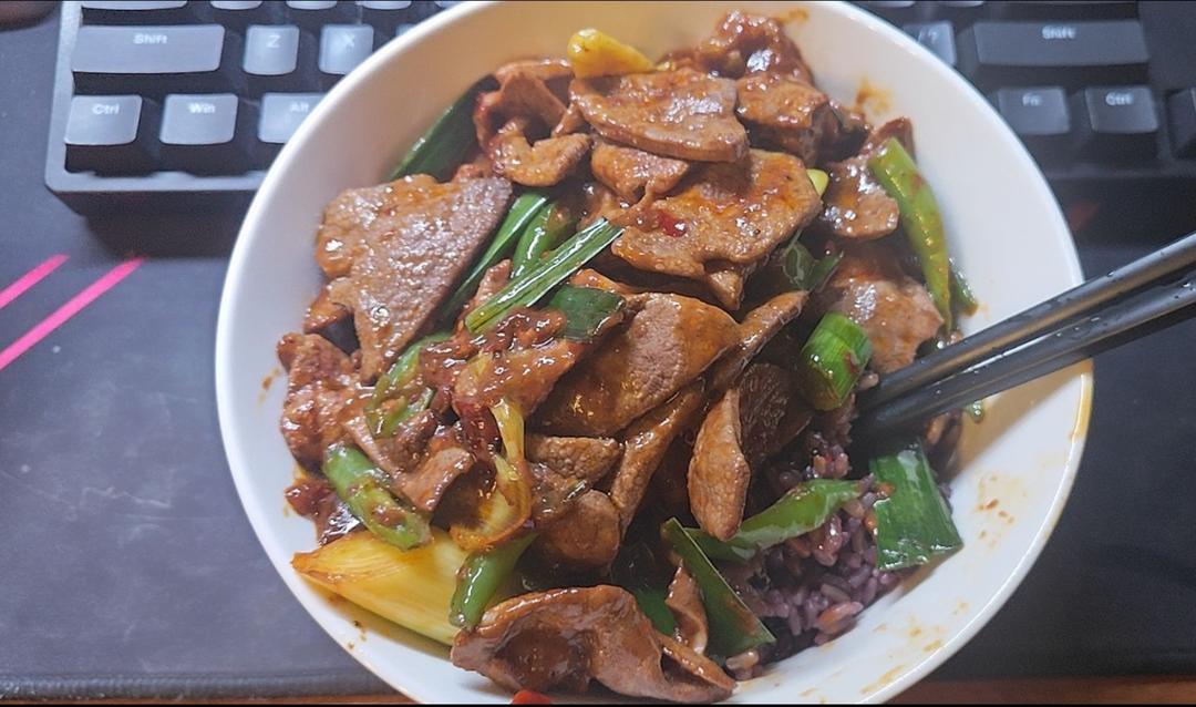 这样炒的猪肝鲜嫩入味，一点都不腥，特别好吃😋