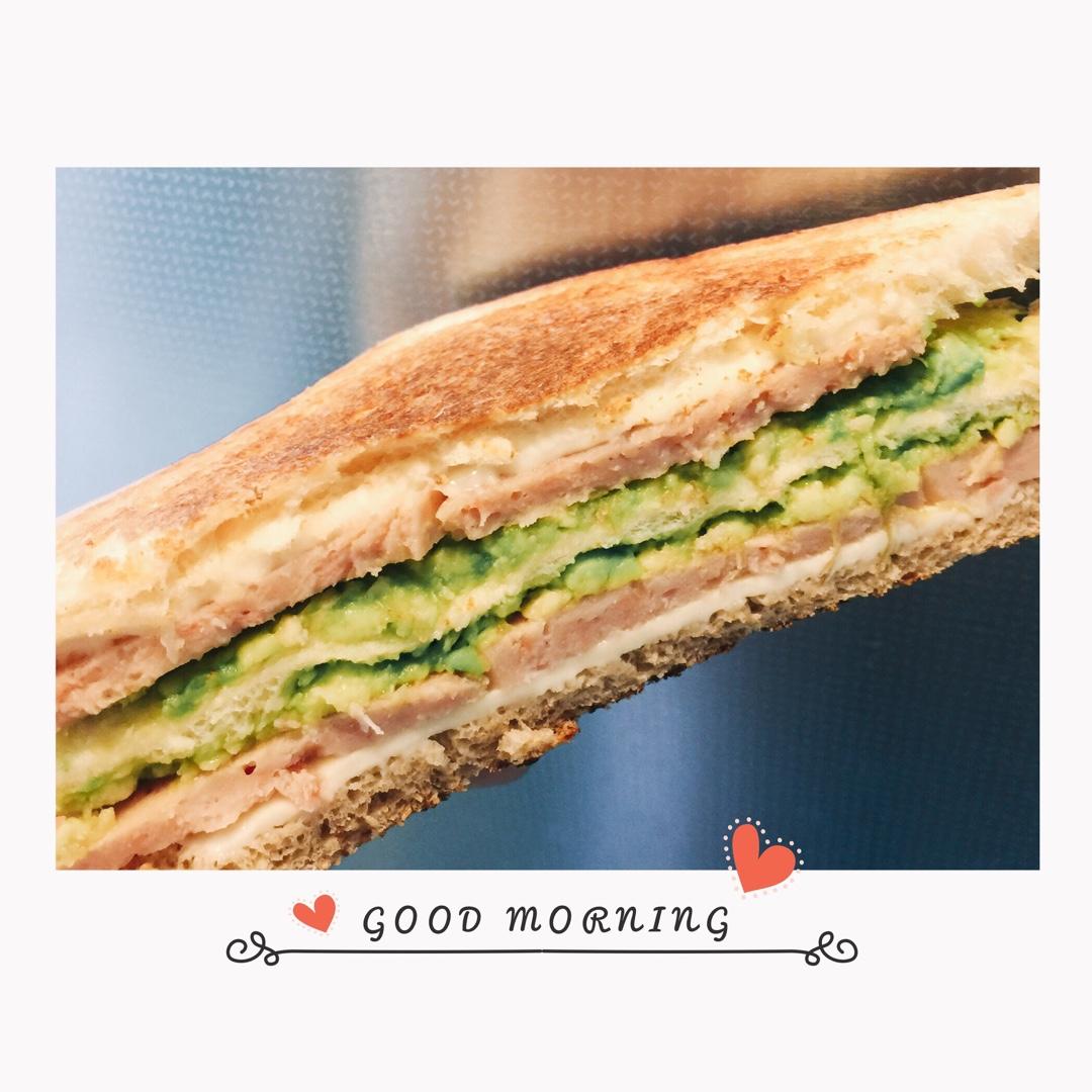 牛油果早餐三明治 Avocado Breakfast Toasted Sandwich