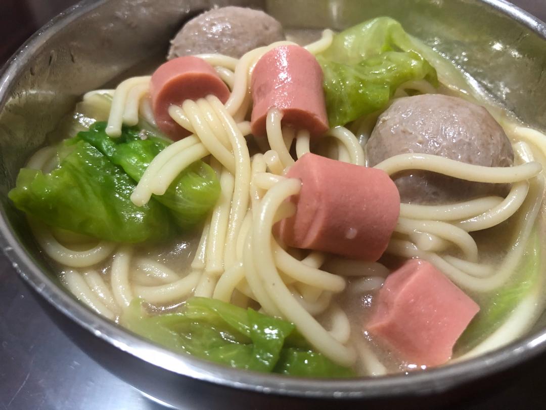 有趣的火腿肠穿面(七岁儿童版)