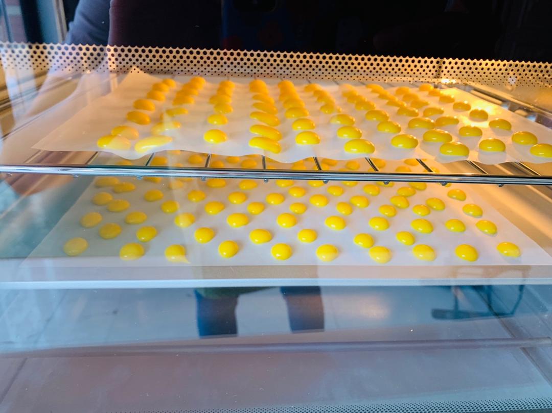 宝宝辅食系列～蛋黄溶豆