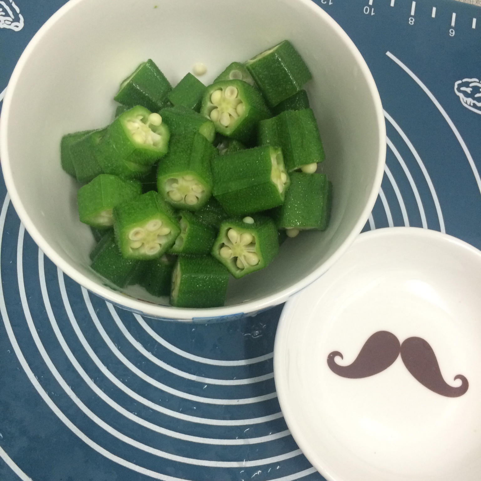 白灼秋葵