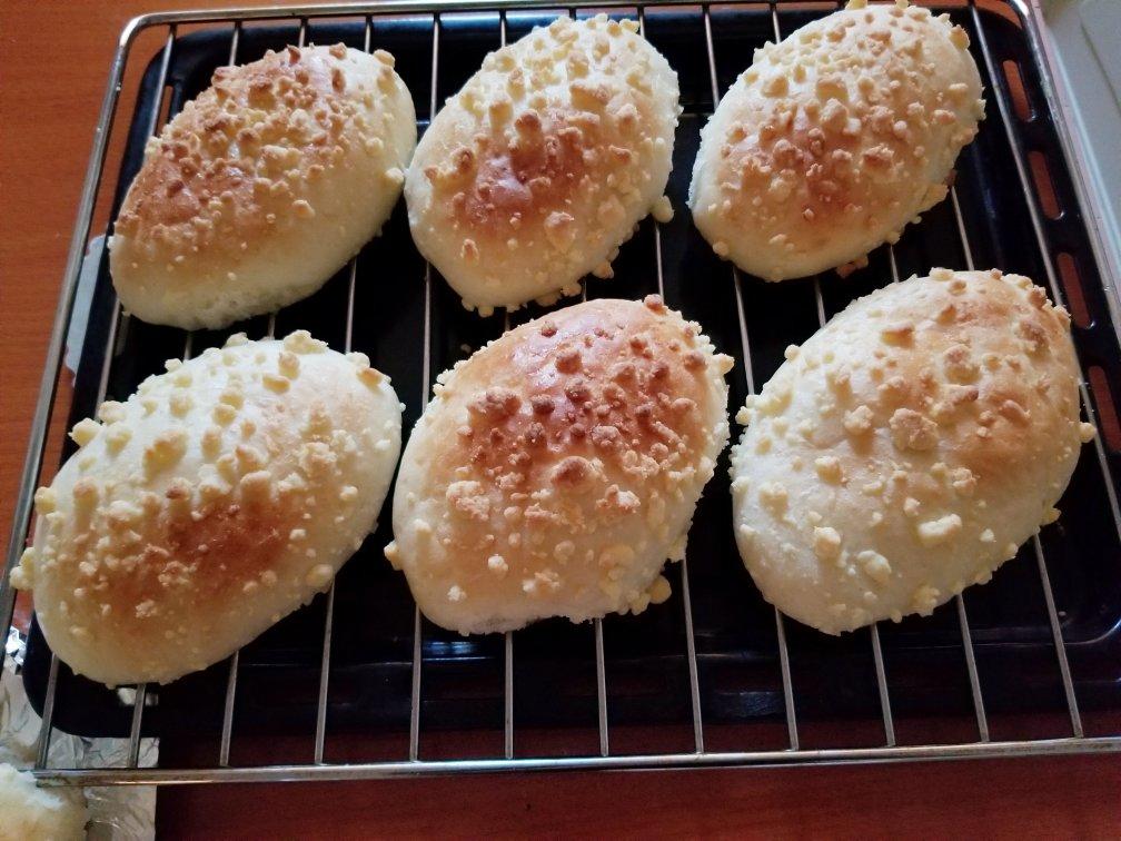 香酥卡仕达奶油面包