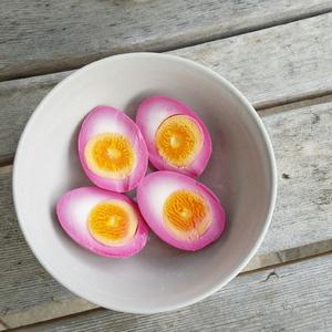 粉红鸡蛋的做法 步骤3