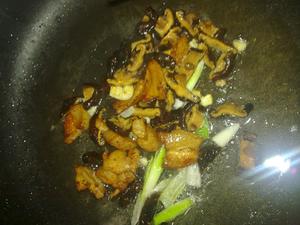 香菇虾米芥菜饭的做法 步骤10
