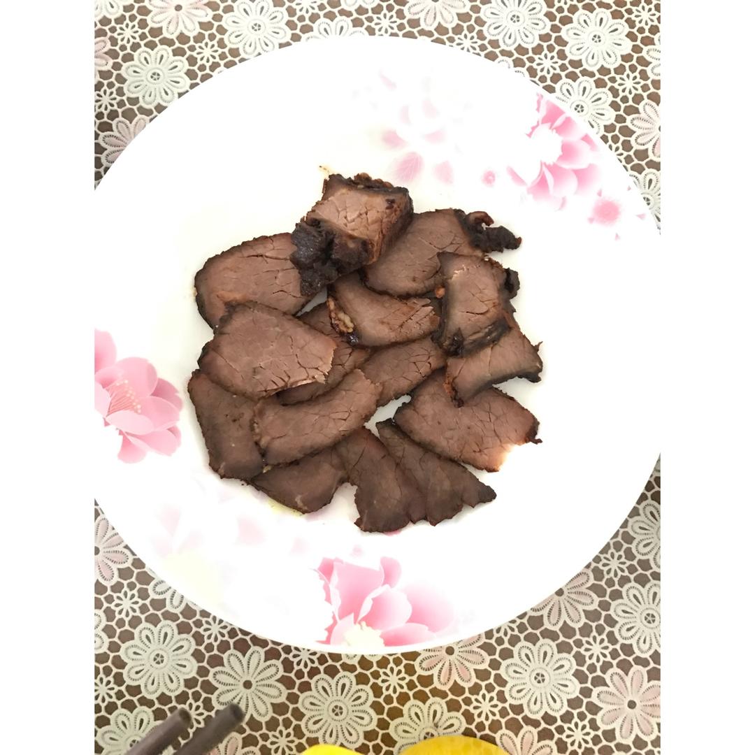 卤牛肉
