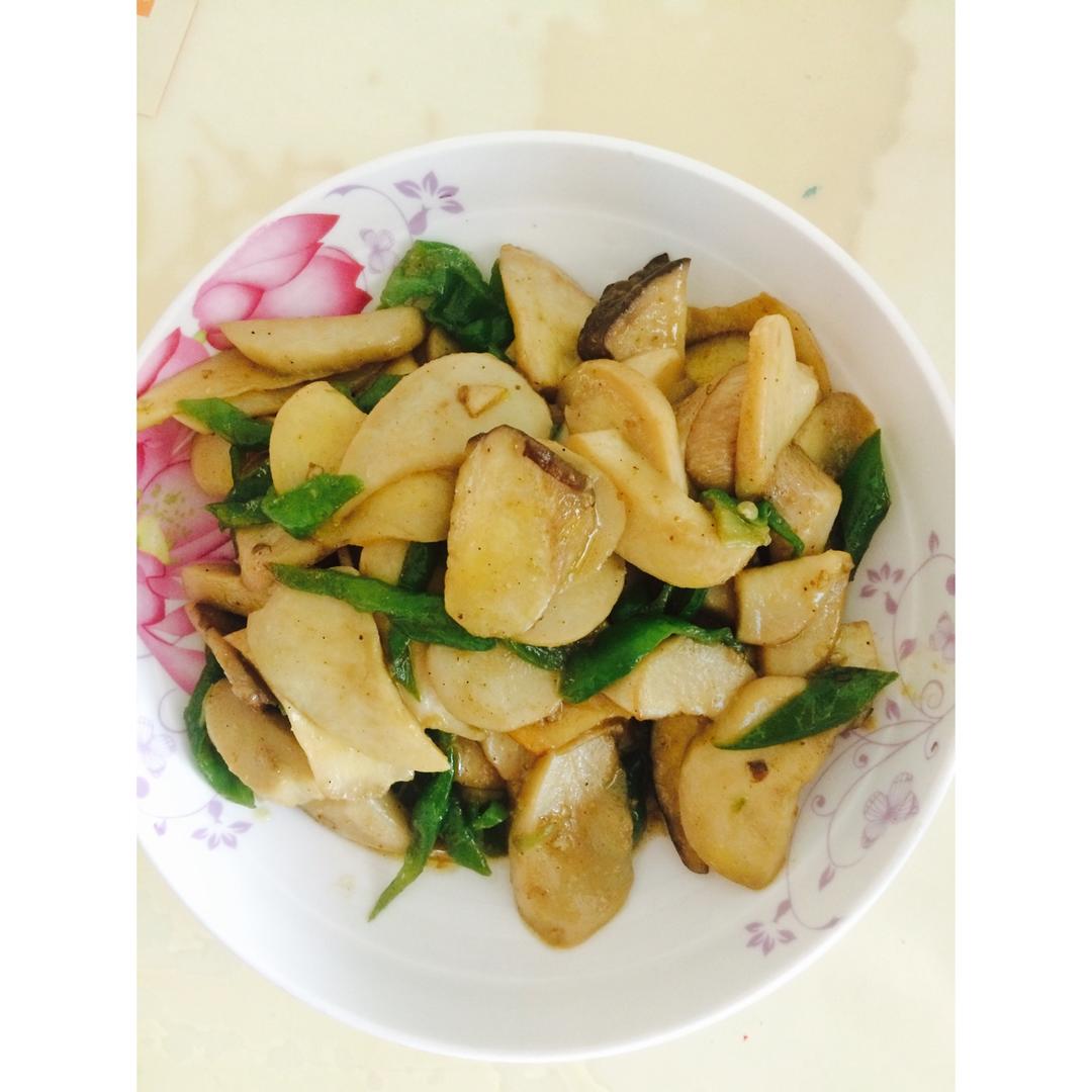 青椒素炒杏鲍菇