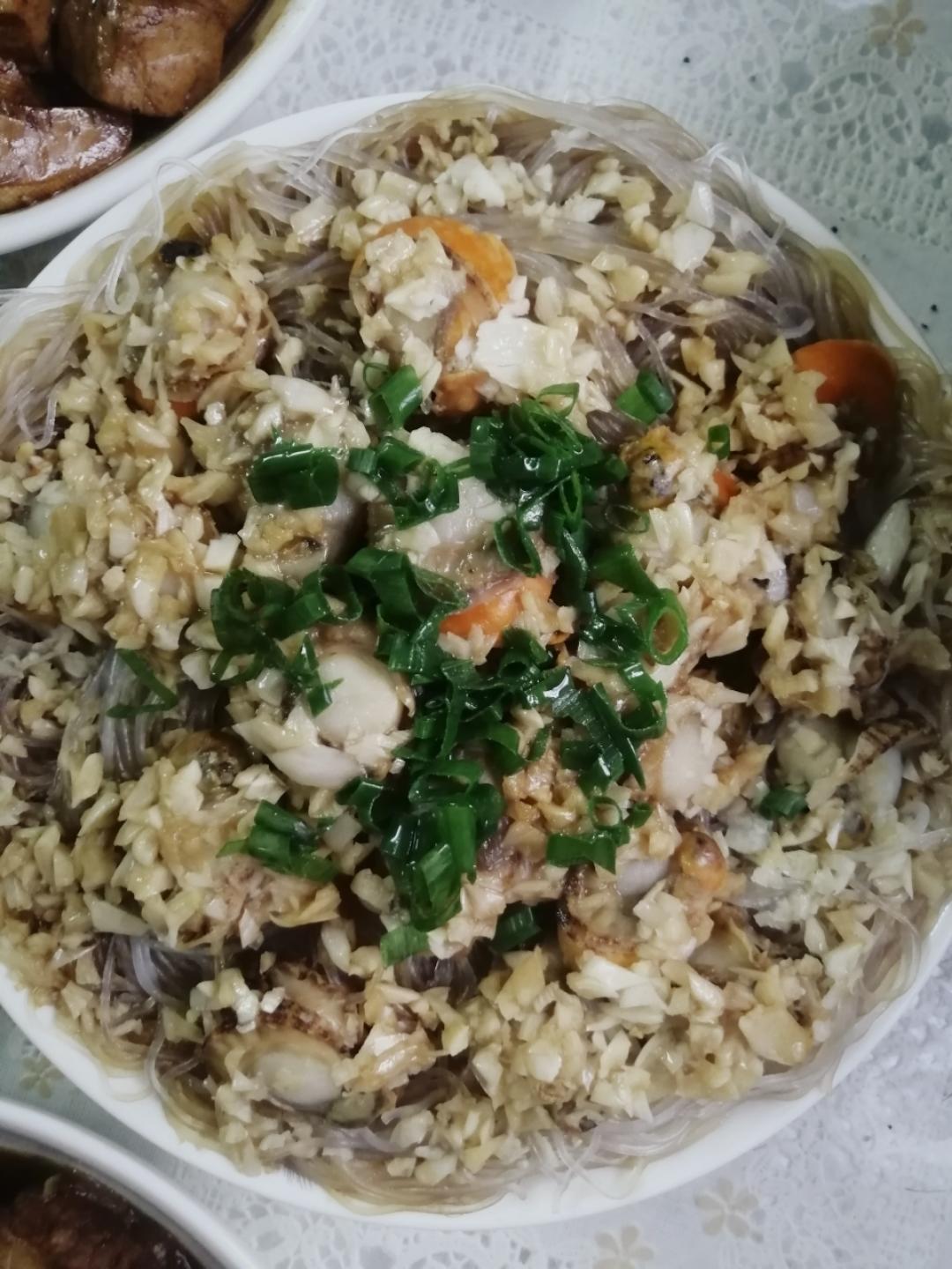 蒜蓉粉丝蒸扇贝