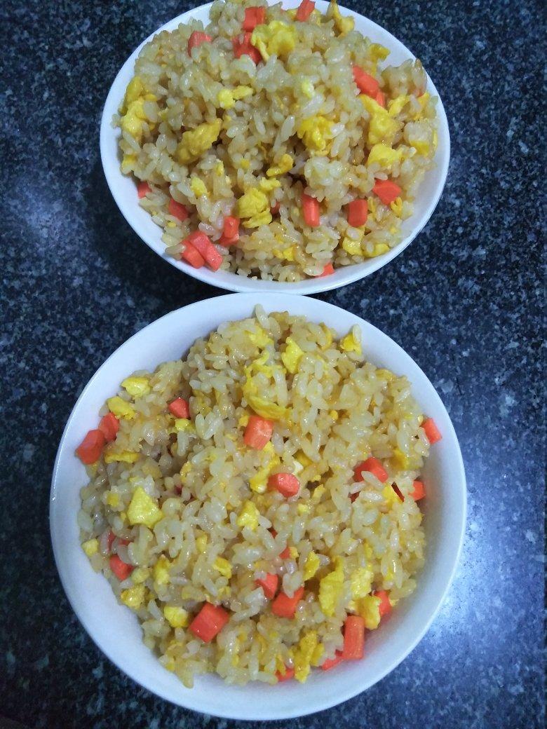 胡萝卜鸡蛋炒饭