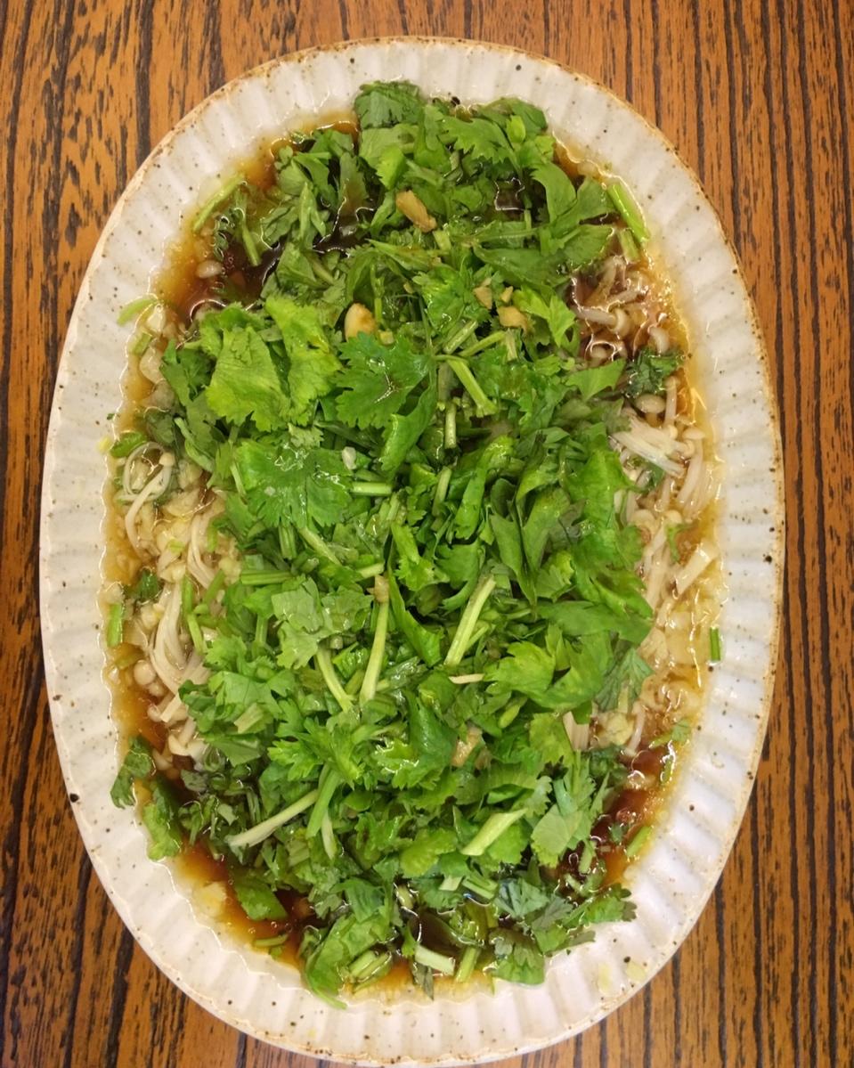 蒜蓉蒸金针菇