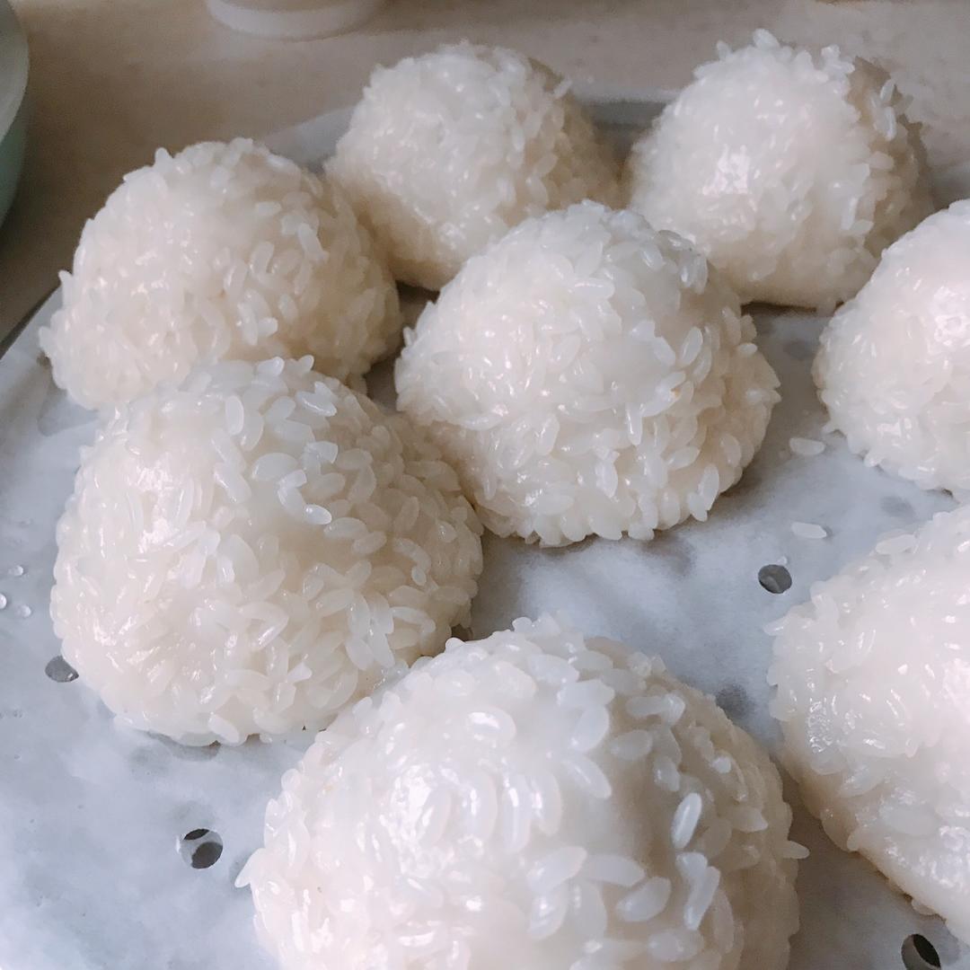 莓莓好酸做的软糯鲜香的刺毛团又称粢毛团