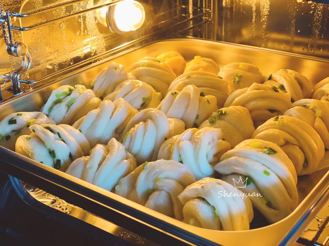 葱油花卷 Steamed Roll