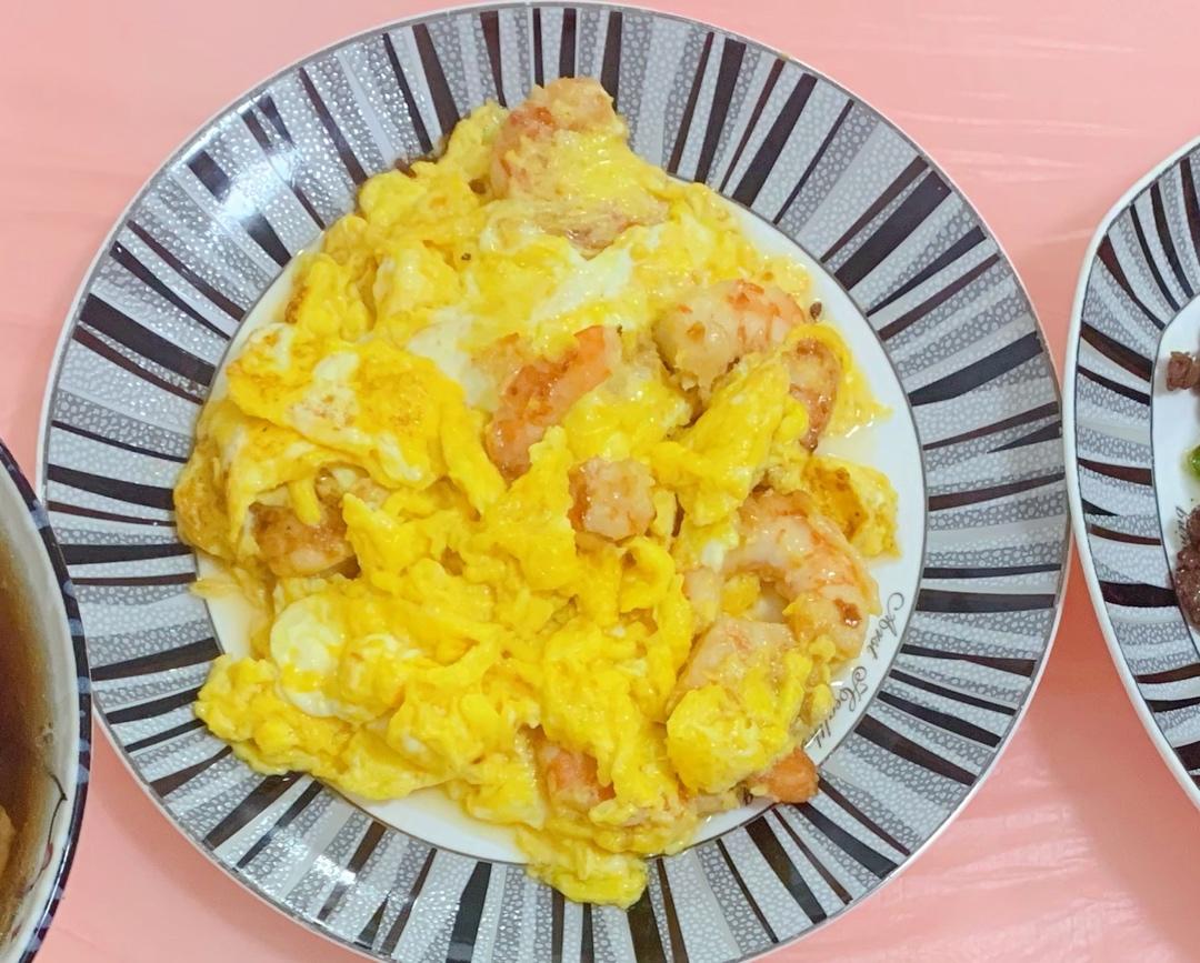 鸡蛋炒虾仁