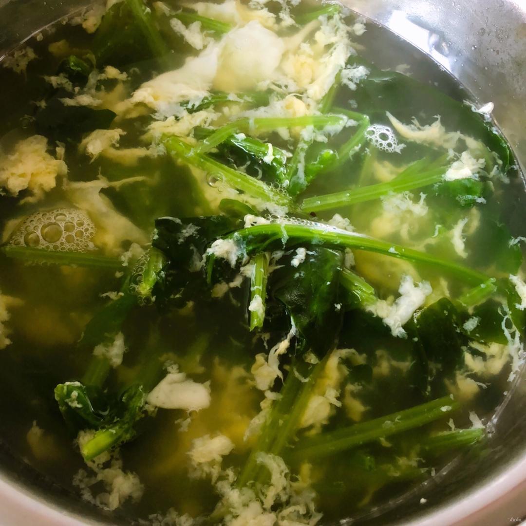 菠菜鸡蛋汤