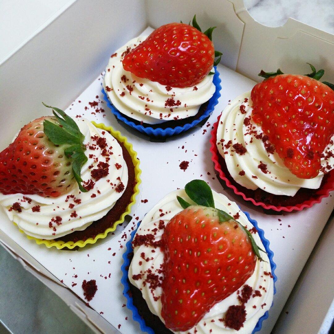 正宗红丝绒cupcake—马斯卡彭奶油霜