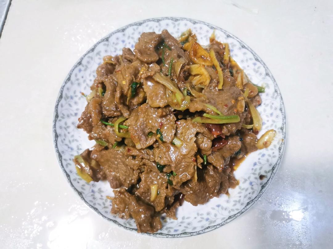 小炒牛腱肉（超详细的做法）