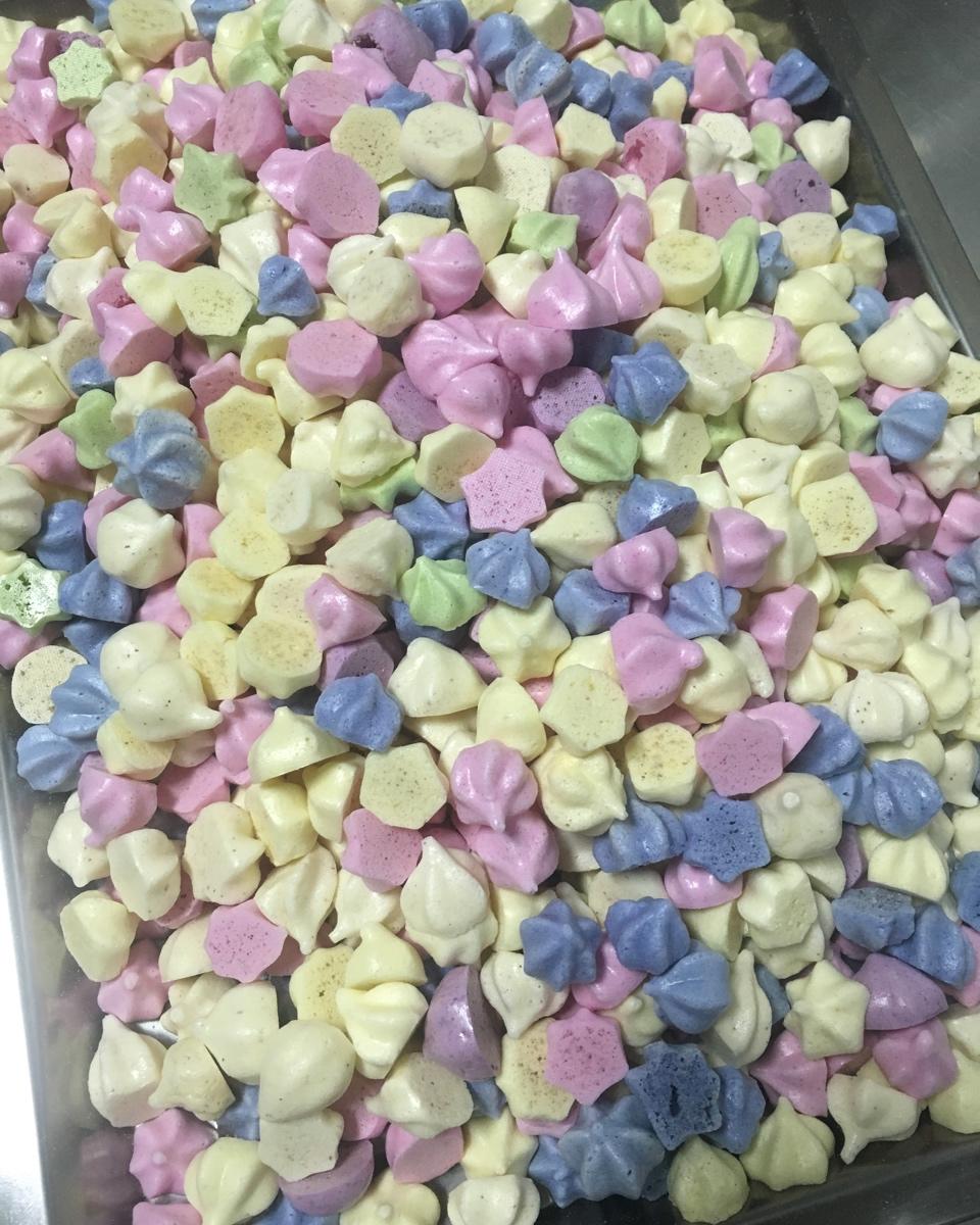 迷人的火龙果溶豆酸奶溶豆宝宝辅食