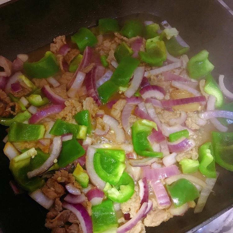 青椒洋葱酱炒牛肉
