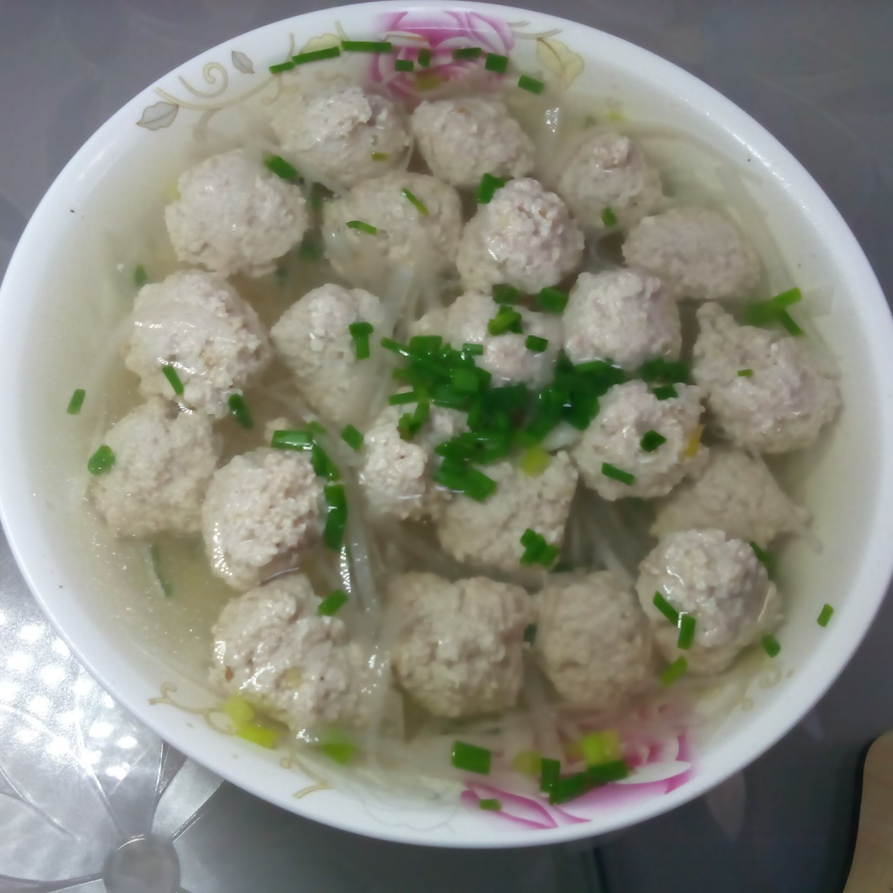 【10分钟系列】白萝卜豆腐圆子汤