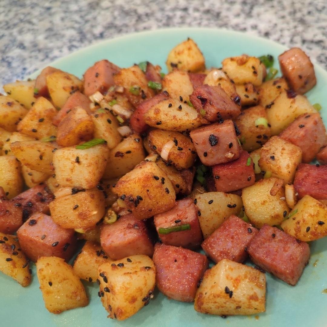 孜然土豆午餐肉