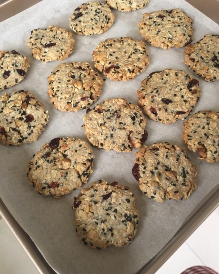 简版燕麦椰蓉黑芝麻饼干