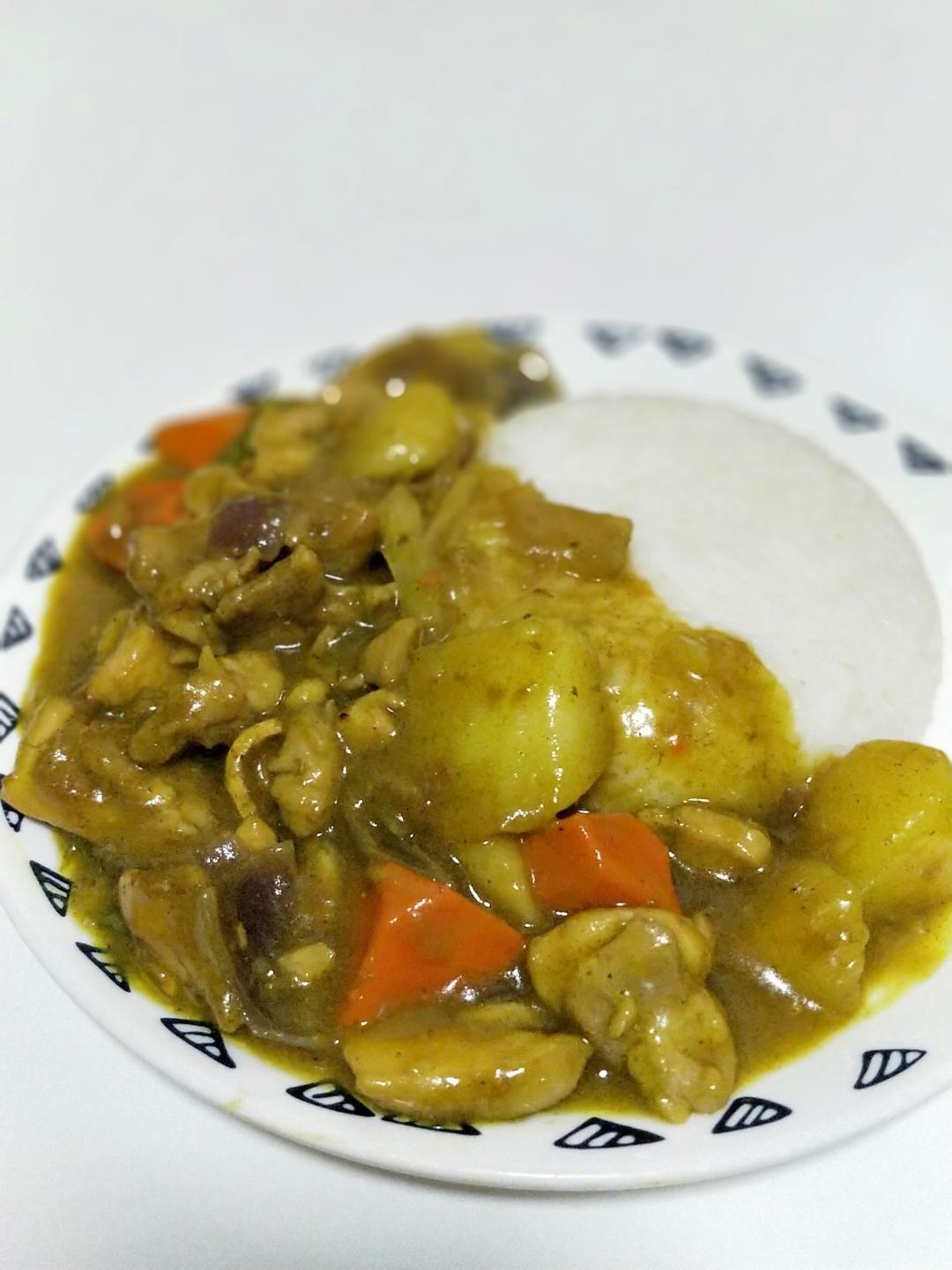 咖喱鸡肉饭