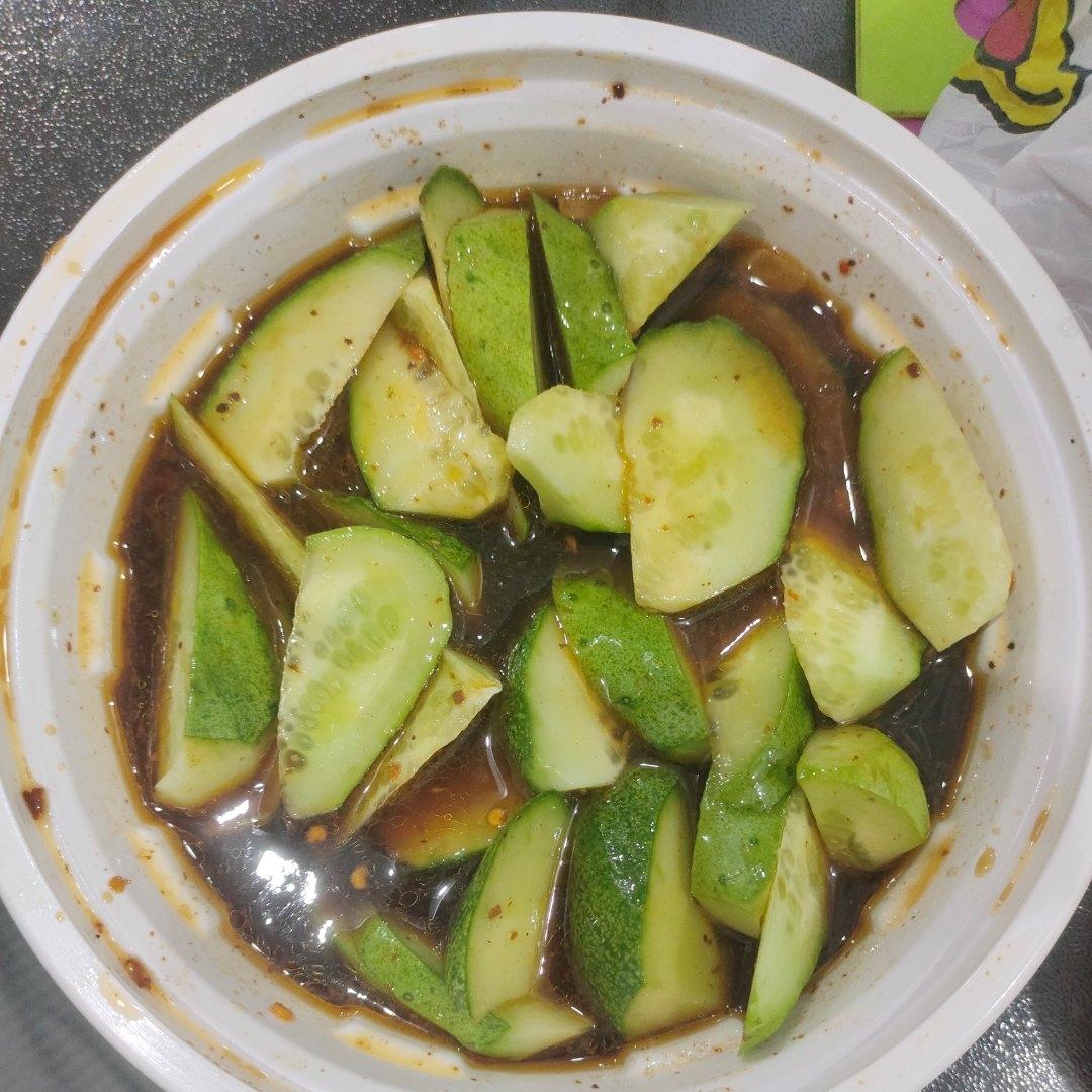 🌈酸酸辣辣巨开胃～超过瘾的凉拌黄瓜