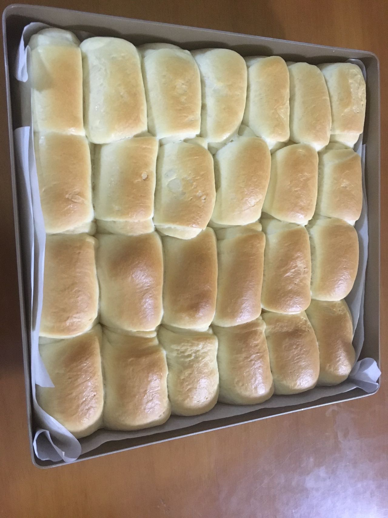 超软淡奶油小面包（餐包），一次发酵柔软拉丝，消耗淡奶油，持久柔软隔天不变硬