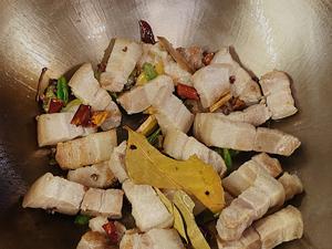 【秋冬限定】太好吃的电压力锅做板栗烧肉🌰的做法 步骤7