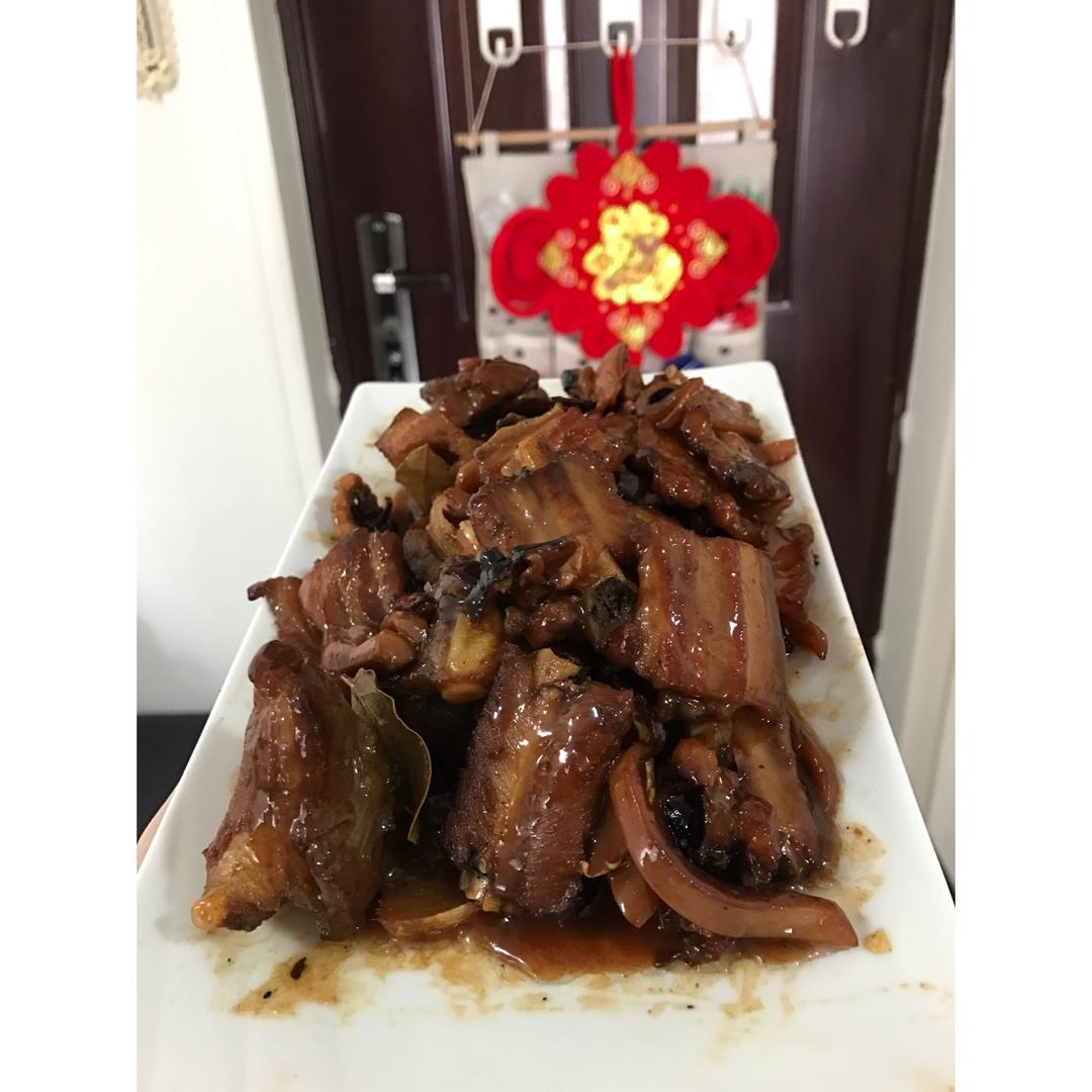 墨鱼干烧肉