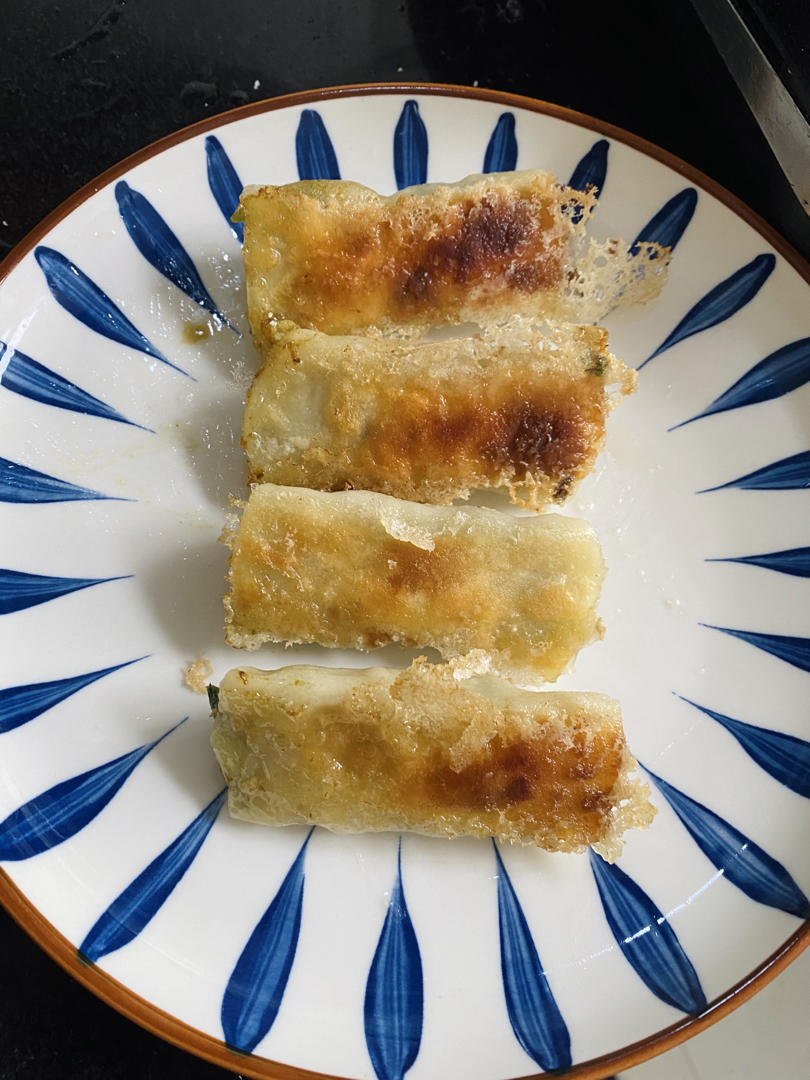 韭菜鸡蛋锅贴