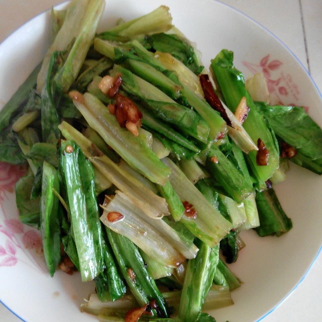 清炒油麦菜