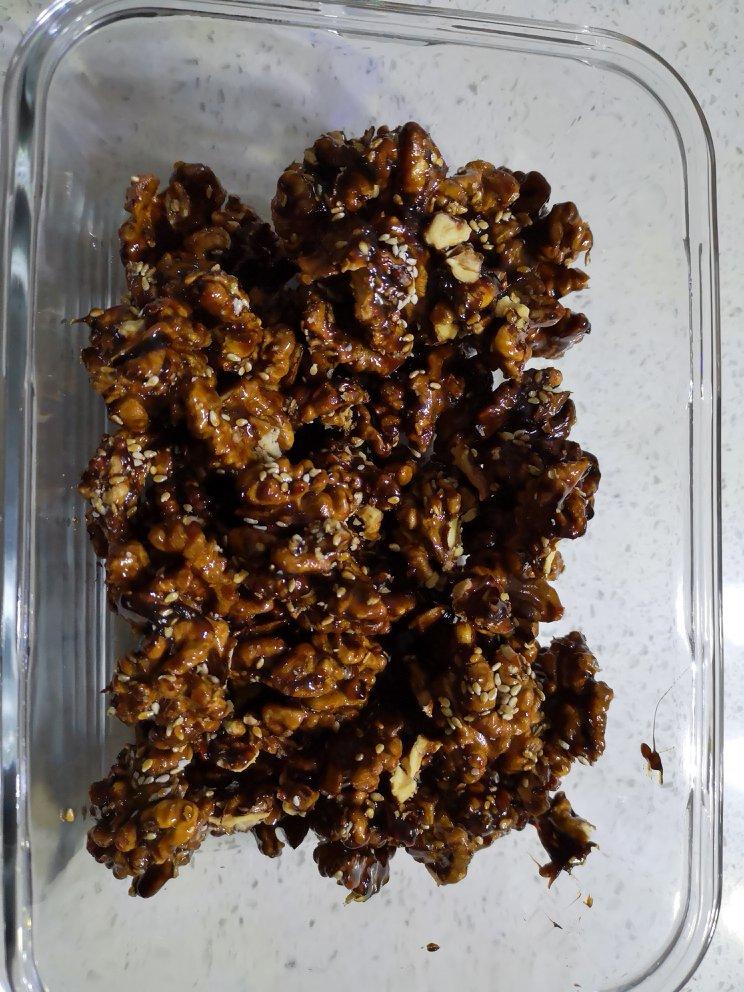 红糖蜂蜜琥珀桃仁