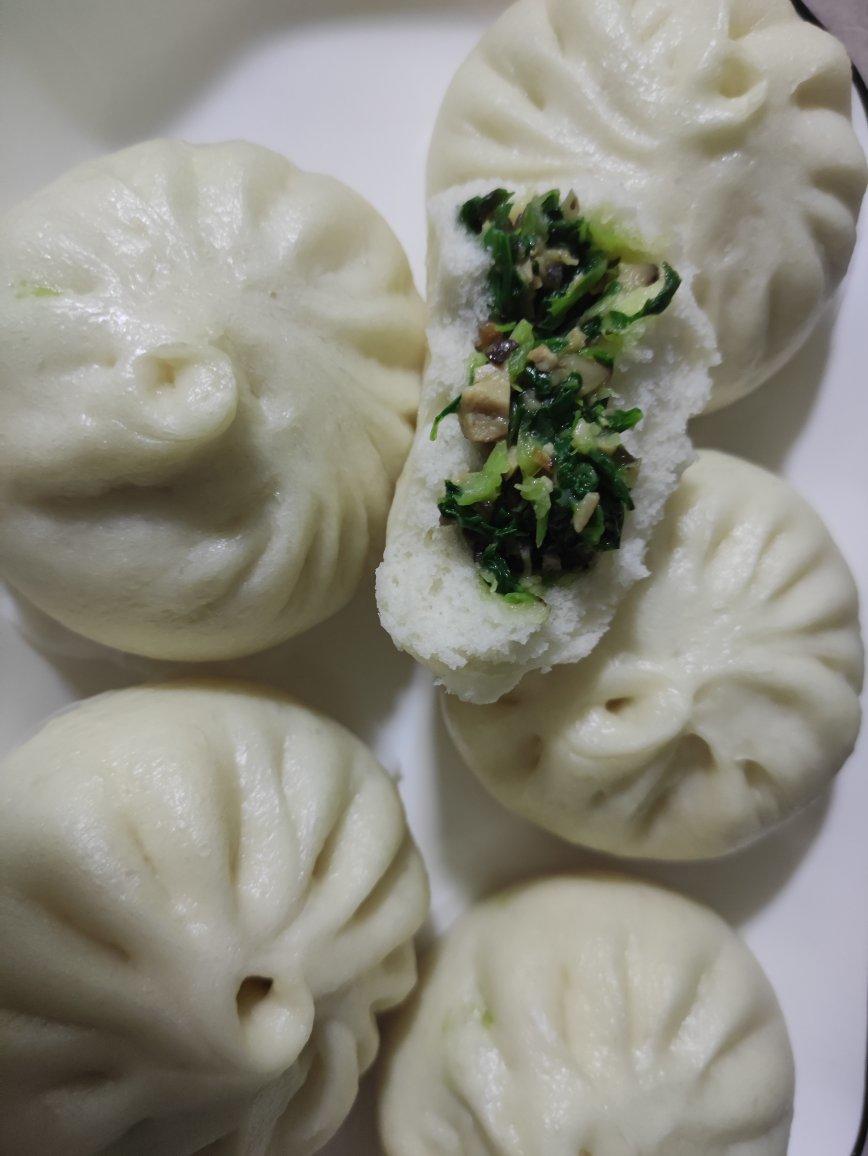 秒杀绿杨邨的香菇菜包