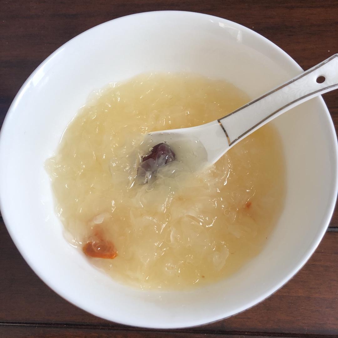 红枣银耳莲子羹（有出胶质、出胶，懒人的电压力锅版）