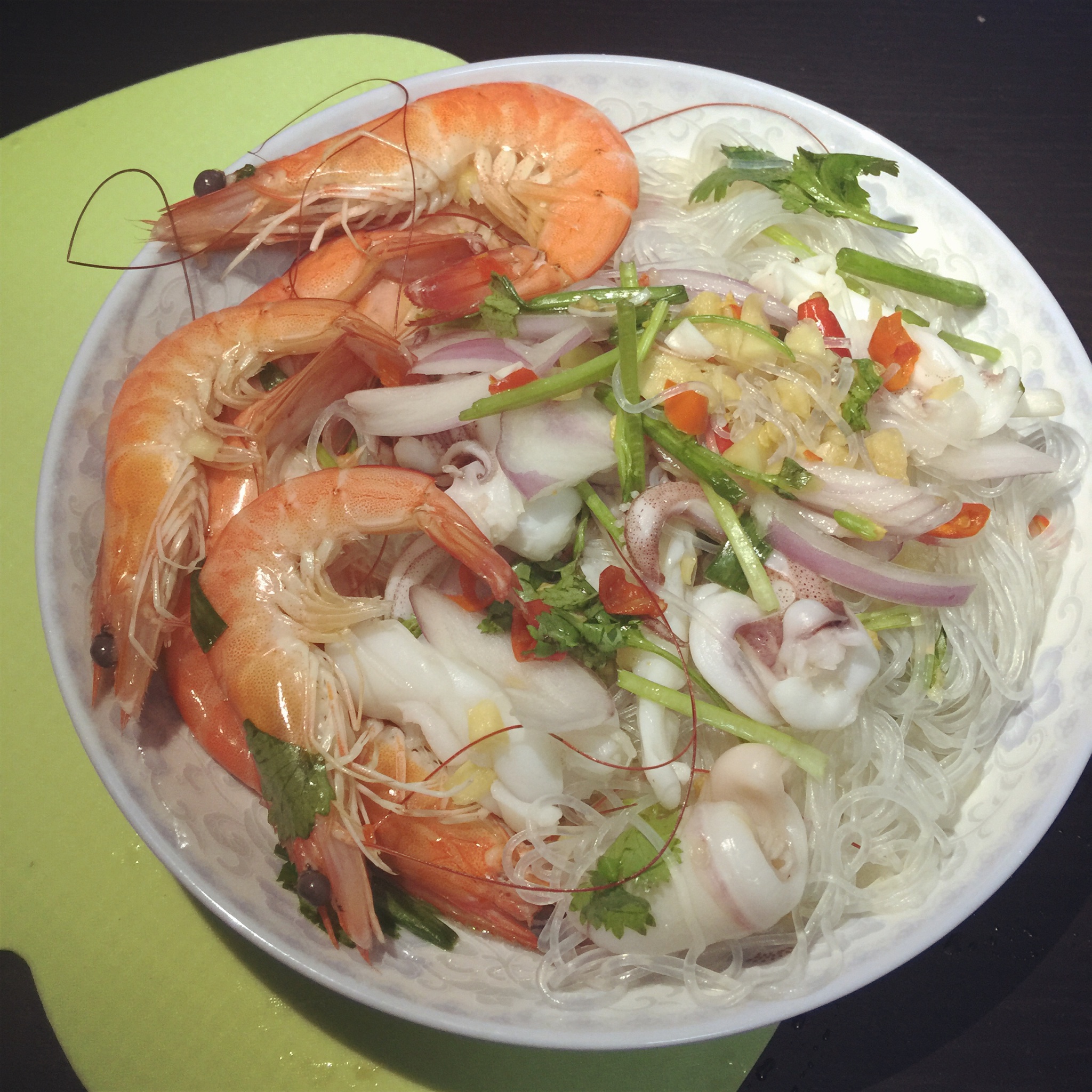 泰式海鲜粉丝沙拉