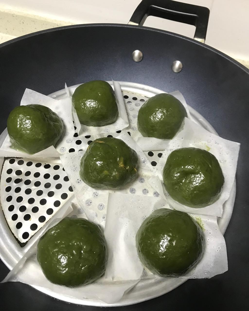 网红青团～～咸蛋黄肉松青团