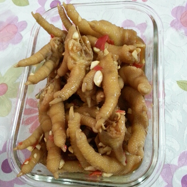 酸辣鸡爪