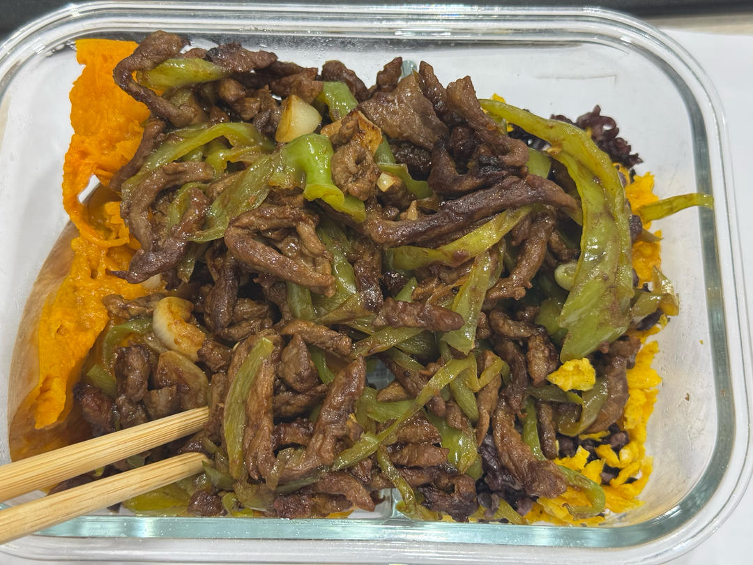 ‼️好吃到舔盘的青椒肉丝盖浇饭