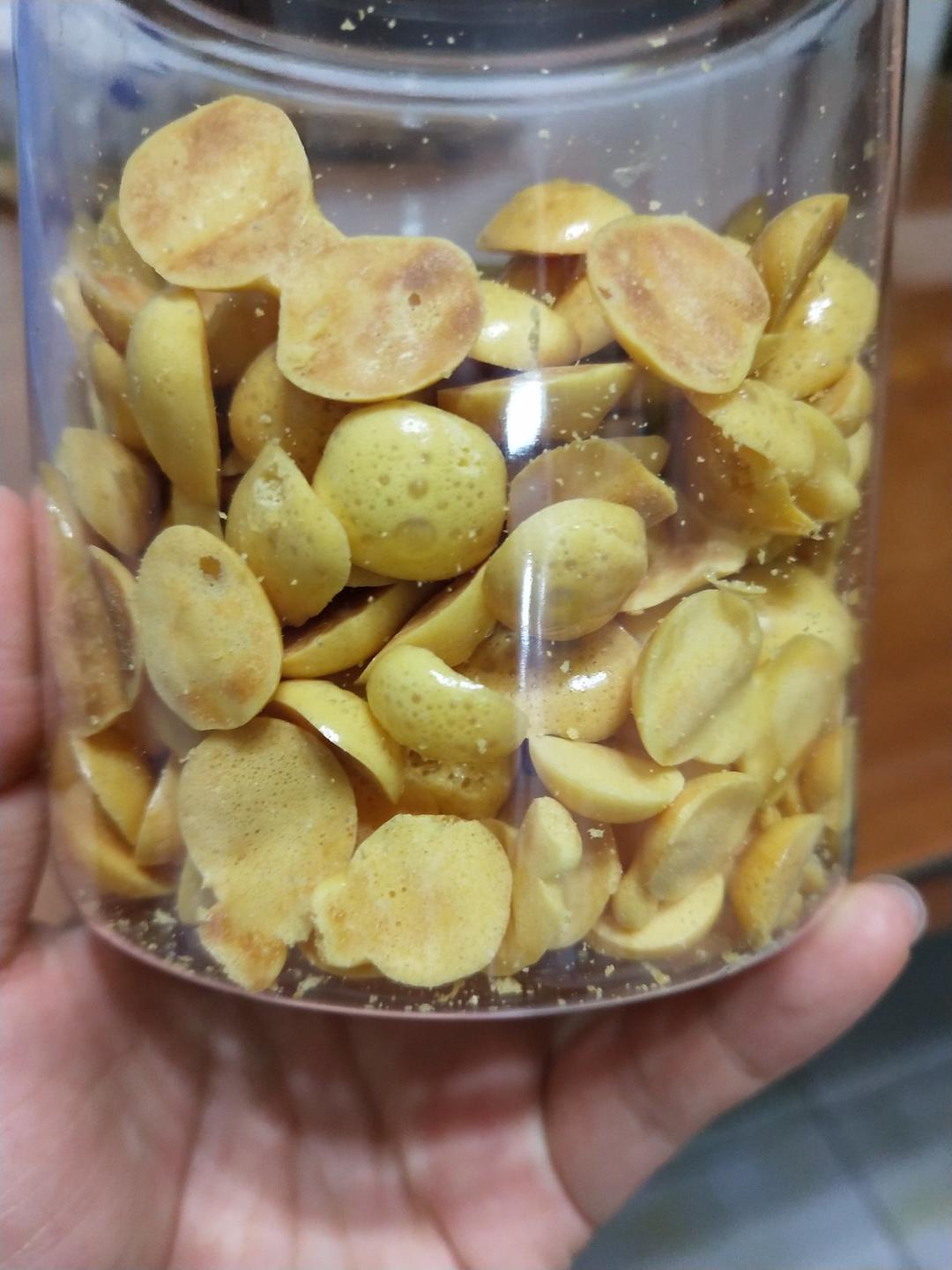 入口即化的无添加蛋黄溶豆