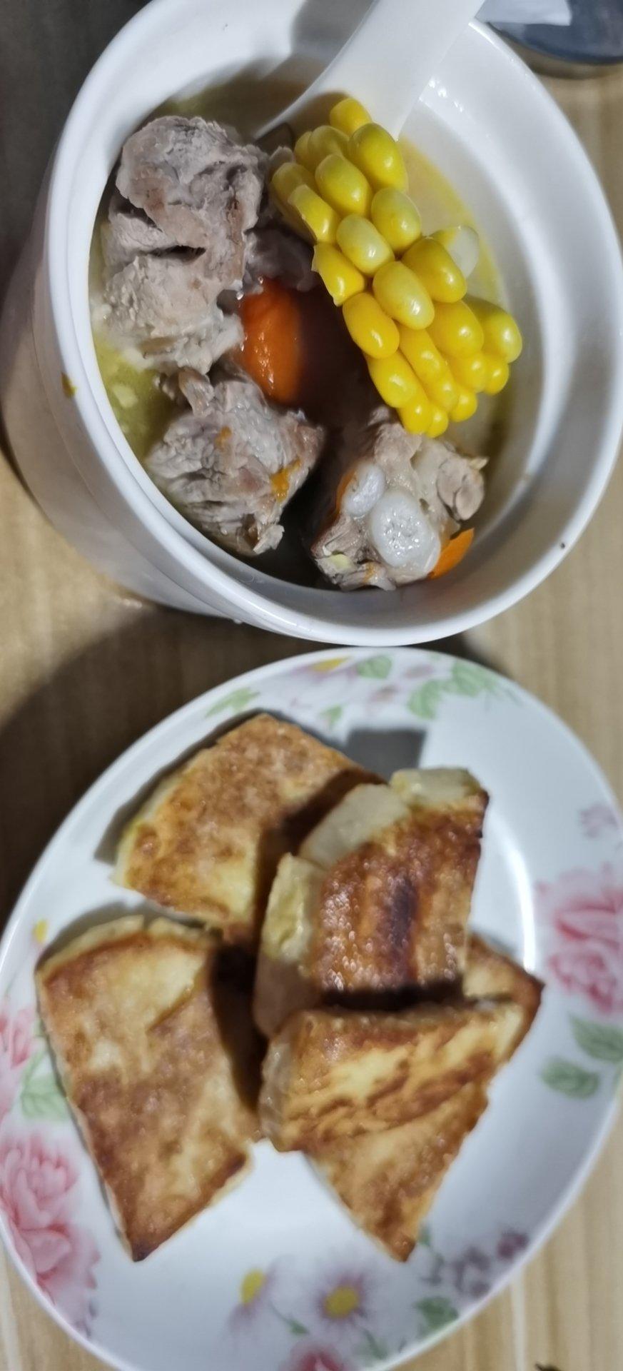 玉米排骨汤